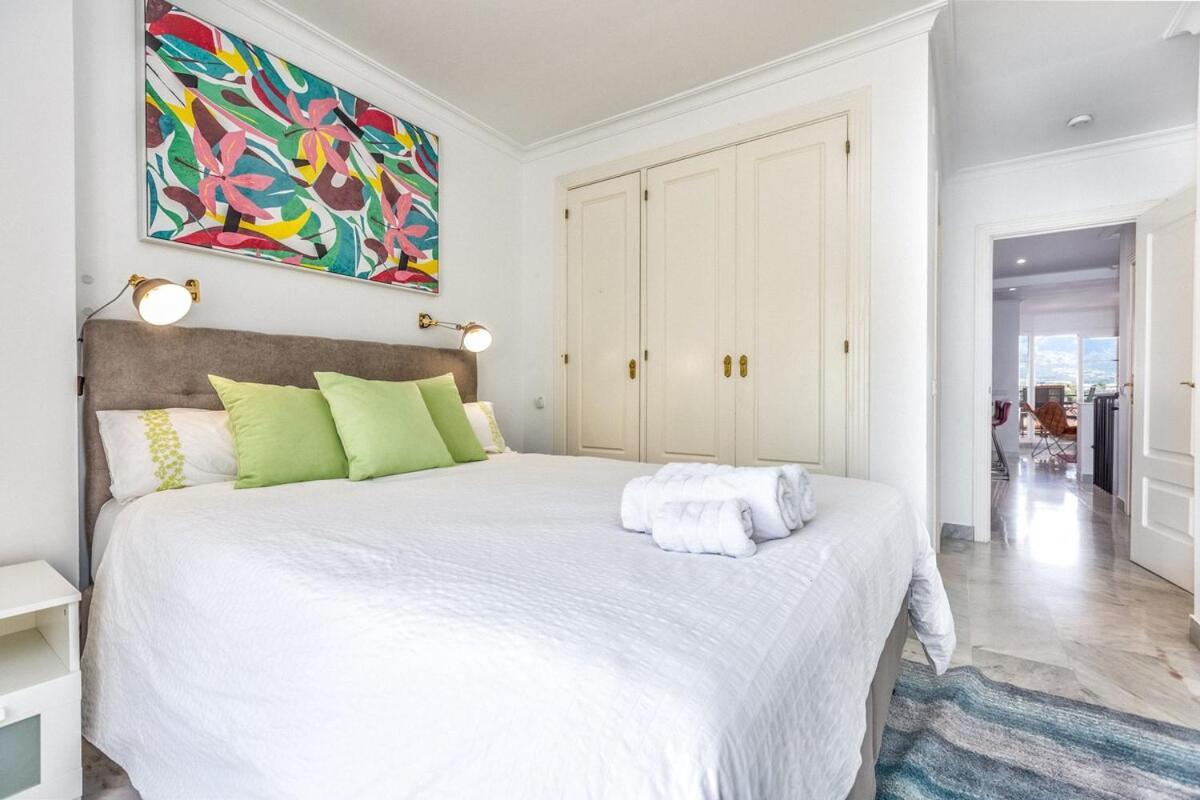 3 Bed Duplex By Puerto Banus, Marbella, 3 Pools, Sea Views *